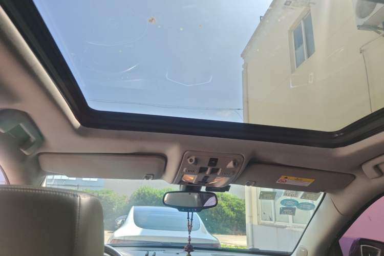 Used Cadillac SRX 2015 3.0L Comfort Version Headliner