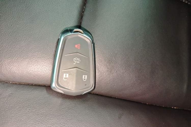 Used Cadillac SRX 2015 3.0L Comfort Version Interior 1