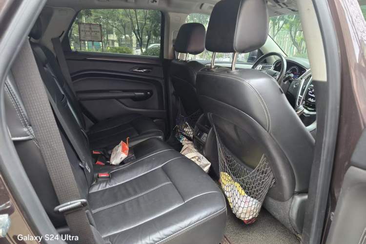 Used Cadillac SRX 2015 3.0L Comfort Version Interior 2
