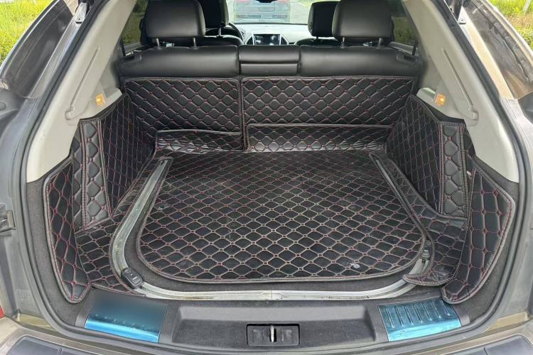 Used Cadillac SRX 2015 3.0L Elite Model Interior 5