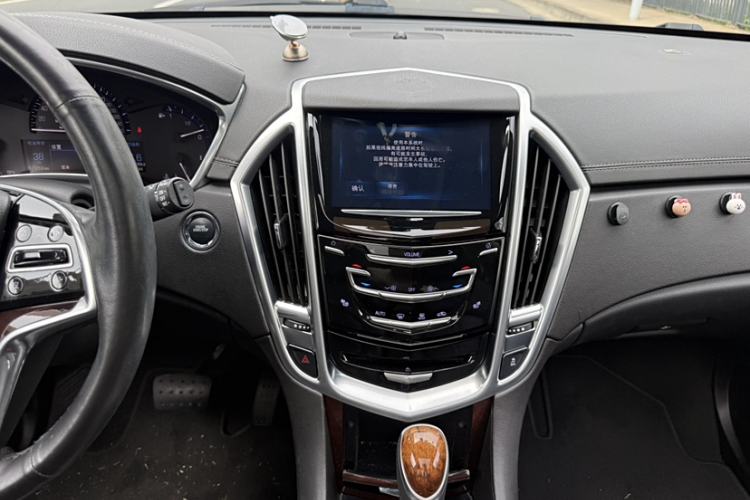 Used Cadillac SRX 2015 3.0L Elite Model Interior 5