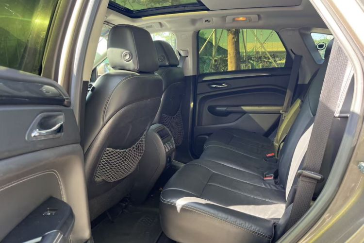 Used Cadillac SRX 2015 3.0L Comfort Version Interior 5