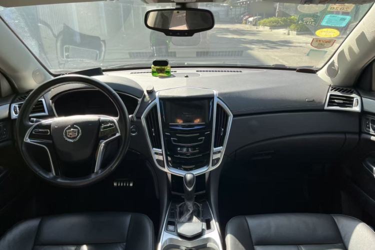 Used Cadillac SRX 2015 3.0L Comfort Version Interior 6