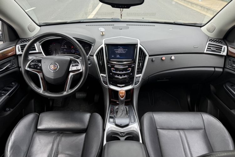 Used Cadillac SRX 2015 3.0L Elite Model Interior 7
