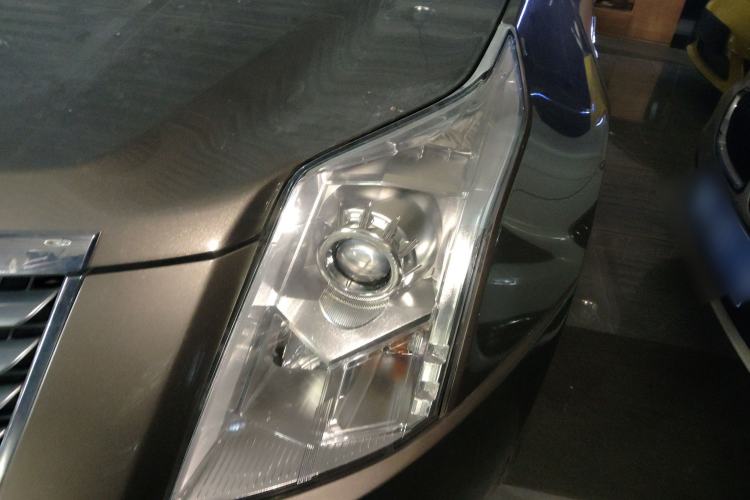 Used Cadillac SRX 2015 3.0L Comfort Version Left Front Headlight