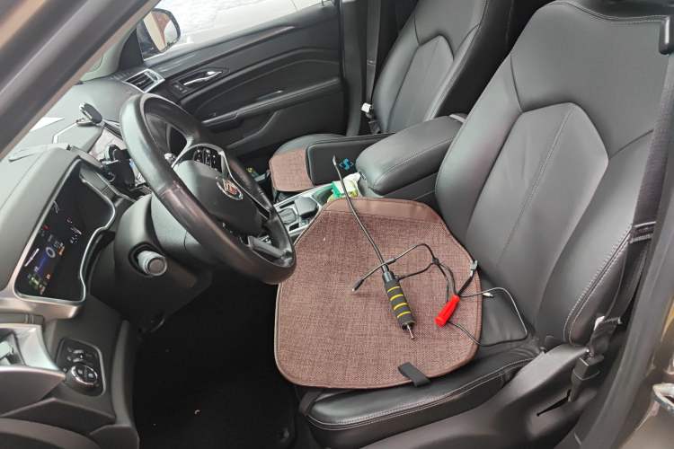 Used Cadillac SRX 2015 3.0L Comfort Version Left Front Seat