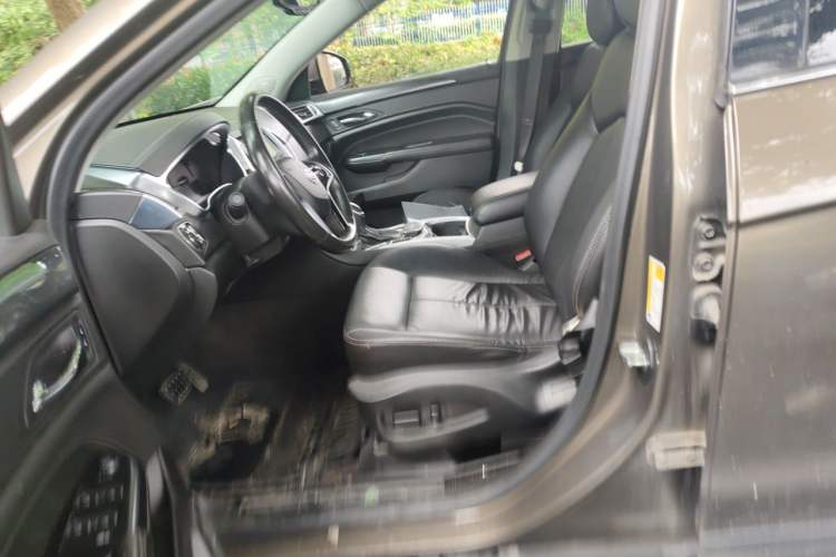 Used Cadillac SRX 2015 3.0L Comfort Version Left Front Seat