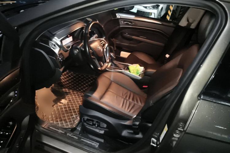 Used Cadillac SRX 2015 3.0L Comfort Version Left Front Seat