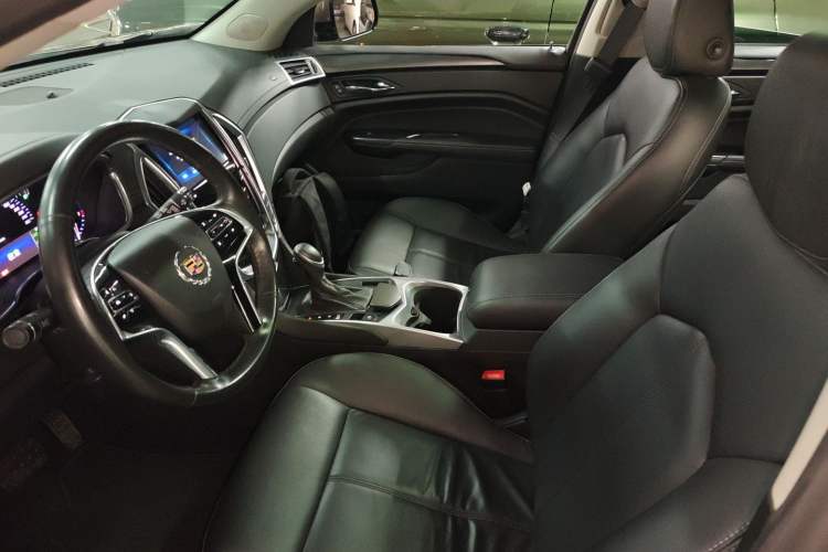 Used Cadillac SRX 2015 3.0L Comfort Version Left Front Seat