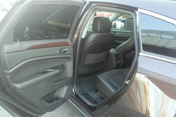 Used Cadillac SRX 2015 3.0L Elite Model Left Rear Seat
