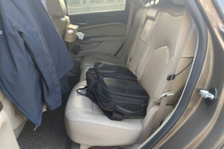 Used Cadillac SRX 2015 3.0L Elite Model Left Rear Seat
