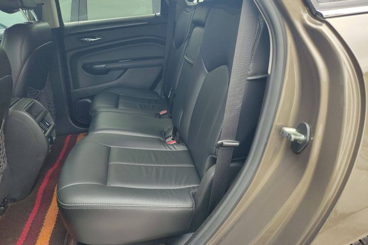 Used Cadillac SRX 2015 3.0L Comfort Version Left Rear Seat