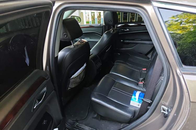 Used Cadillac SRX 2015 3.0L Elite Model Left Rear Seat