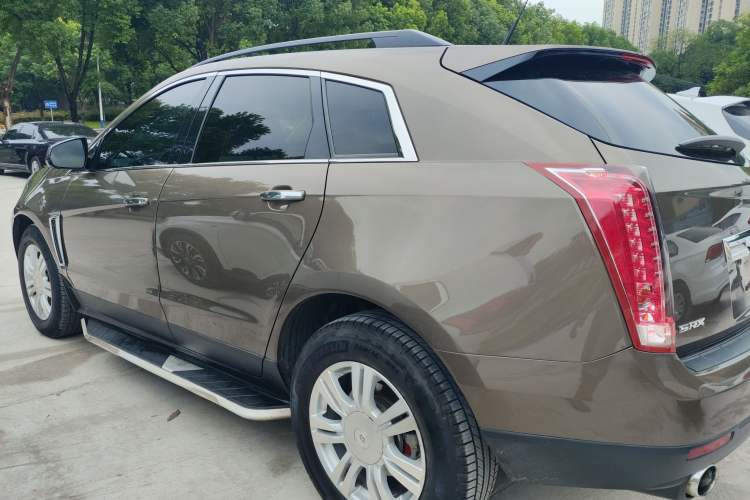 Used Cadillac SRX 2015 3.0L Comfort Version Left Side