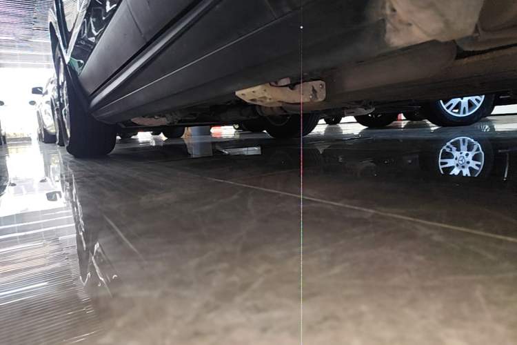 Used Cadillac SRX 2015 3.0L Comfort Version Left Side Sill