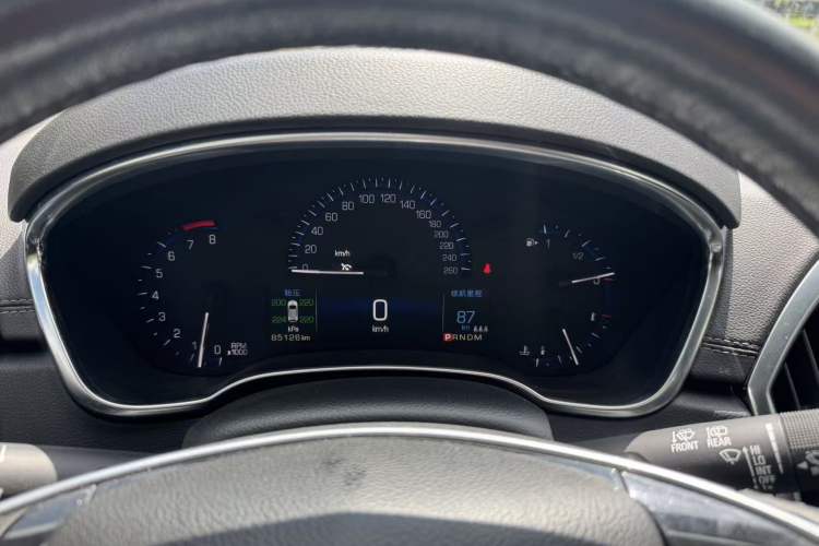 Used Cadillac SRX 2015 3.0L Elite Model Odometer Close Up