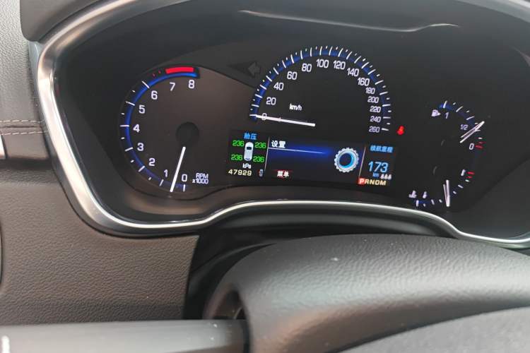 Used Cadillac SRX 2015 3.0L Comfort Version Odometer Close Up