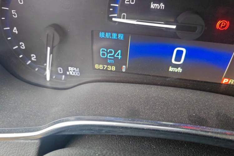 Used Cadillac SRX 2015 3.0L Elite Model Odometer Close Up