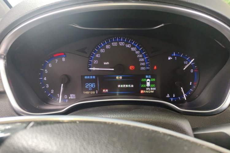 Used Cadillac SRX 2015 3.0L Comfort Version Odometer Close Up