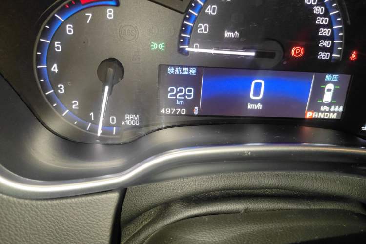 Used Cadillac SRX 2015 3.0L Elite Model Odometer Close Up