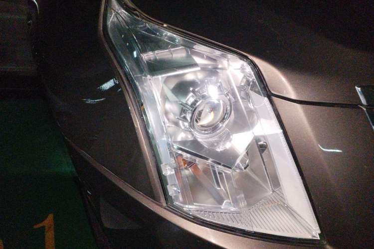 Used Cadillac SRX 2015 3.0L Elite Model Right Front Headlight