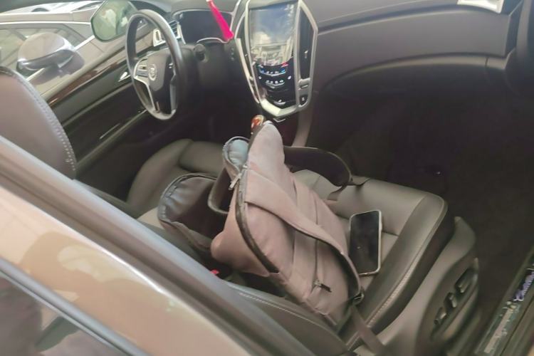 Used Cadillac SRX 2015 3.0L Elite Model Right Front Seat