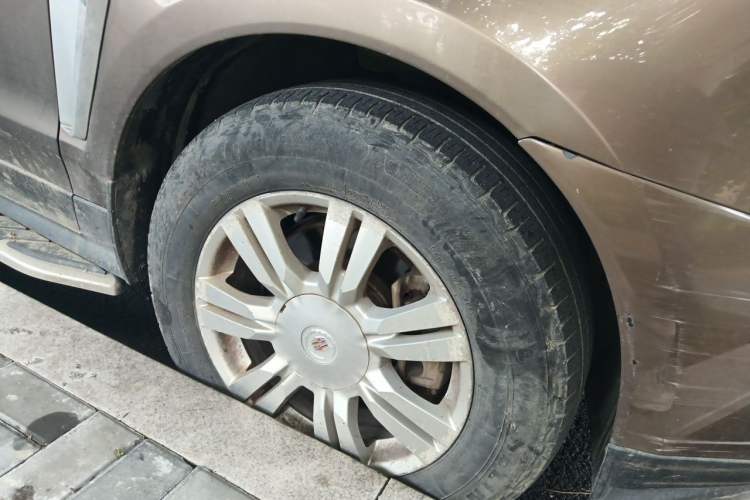 Used Cadillac SRX 2015 3.0L Comfort Version Right Front Wheel Hub