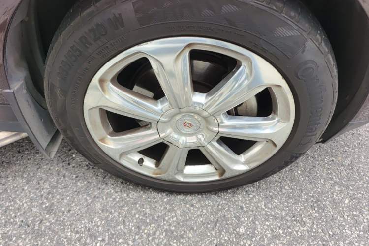 Used Cadillac SRX 2015 3.6L Flagship Edition Right Front Wheel Hub