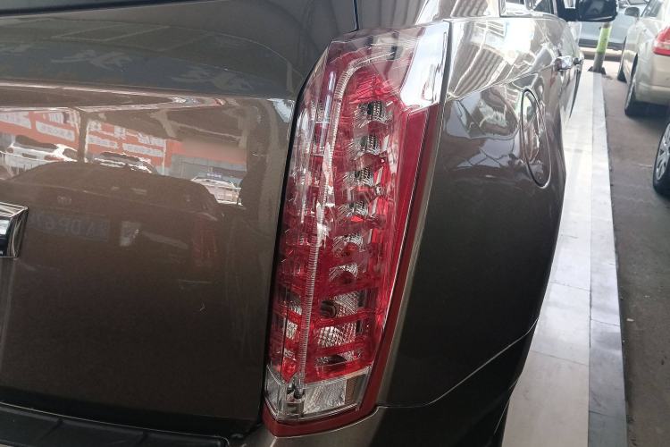 Used Cadillac SRX 2015 3.0L Comfort Version Right Rear Taillight