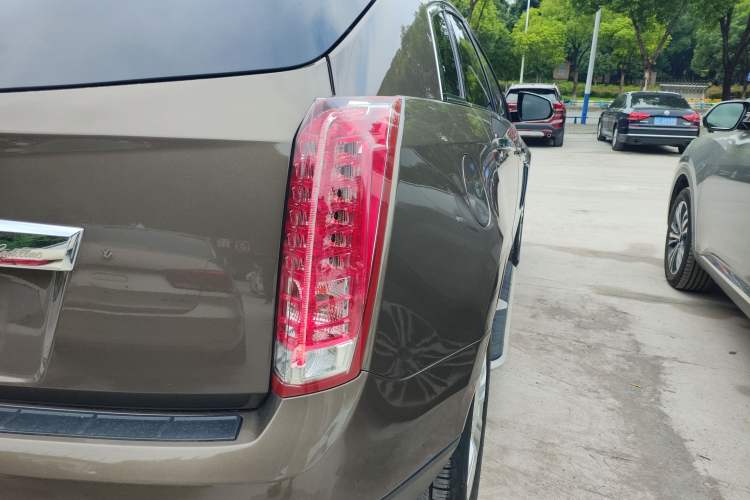 Used Cadillac SRX 2015 3.0L Comfort Version Right Rear Taillight