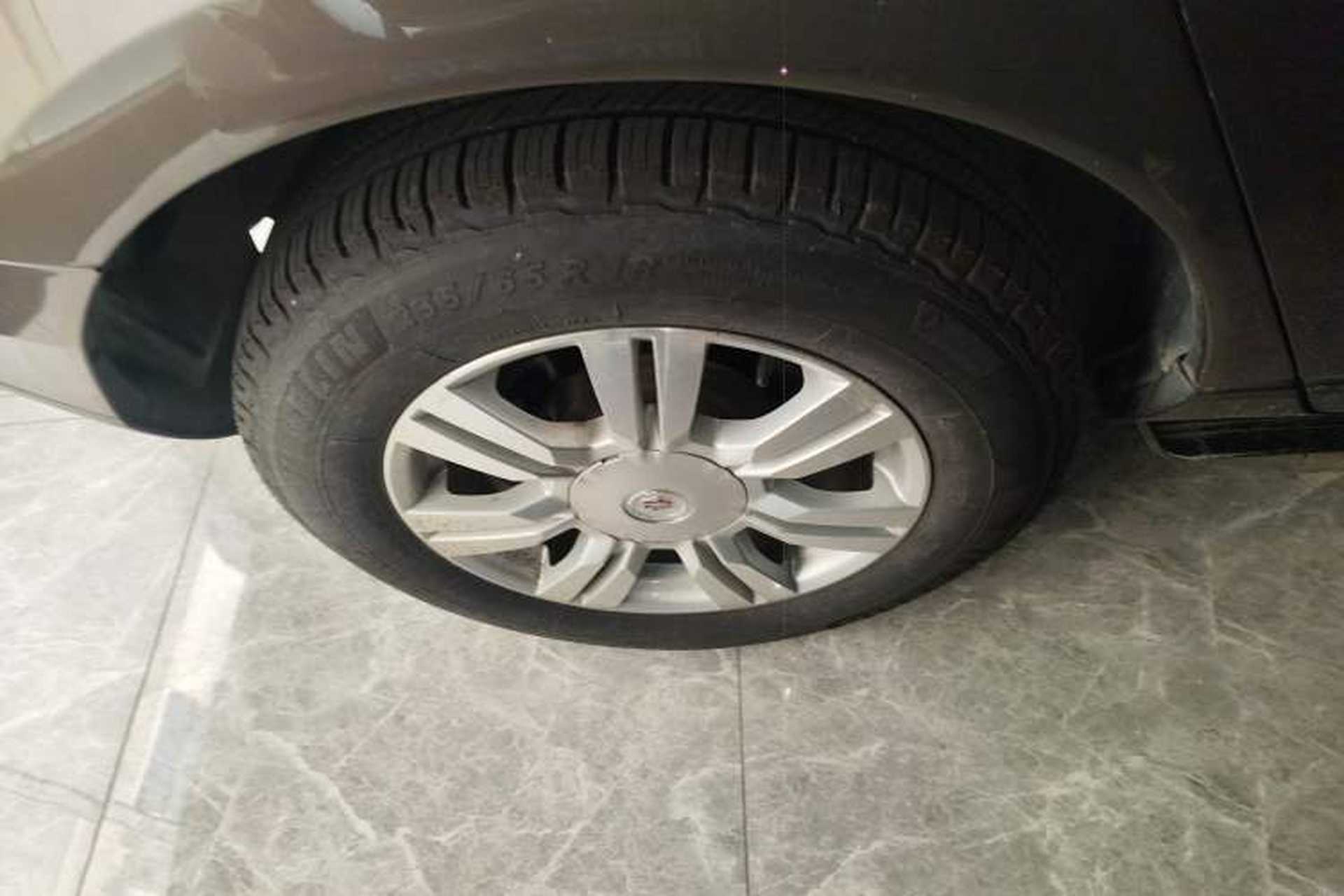 Used Cadillac SRX 2015 3.0L Comfort Version Right Rear Wheel Hub