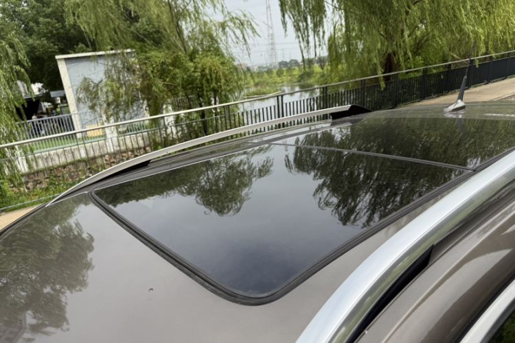 Used Cadillac SRX 2015 3.0L Elite Model Roof