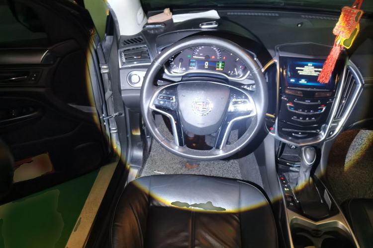 Used Cadillac SRX 2015 3.0L Comfort Version Steering Wheel
