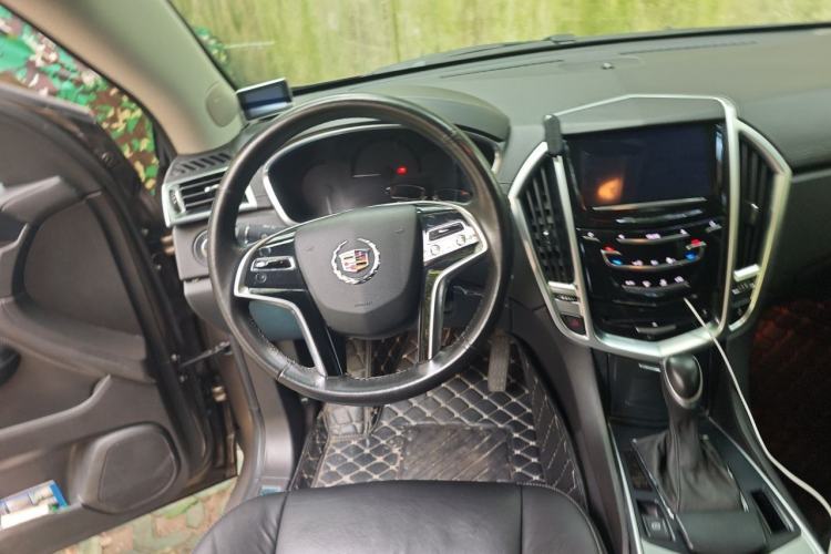 Used Cadillac SRX 2015 3.0L Comfort Version Steering Wheel