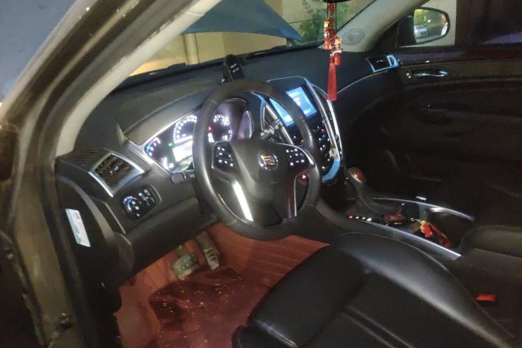 Used Cadillac SRX 2015 3.0L Elite Model Steering Wheel