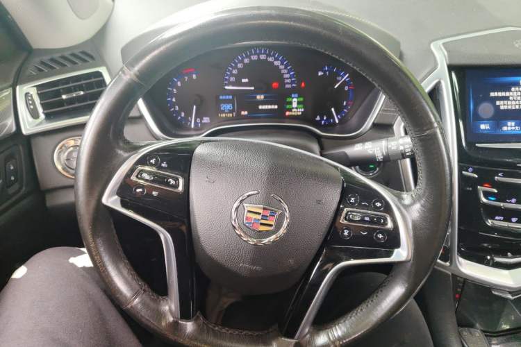 Used Cadillac SRX 2015 3.0L Comfort Version Steering Wheel