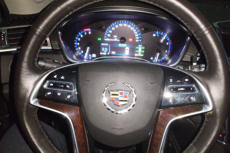 Used Cadillac SRX 2015 3.0L Elite Model Steering Wheel