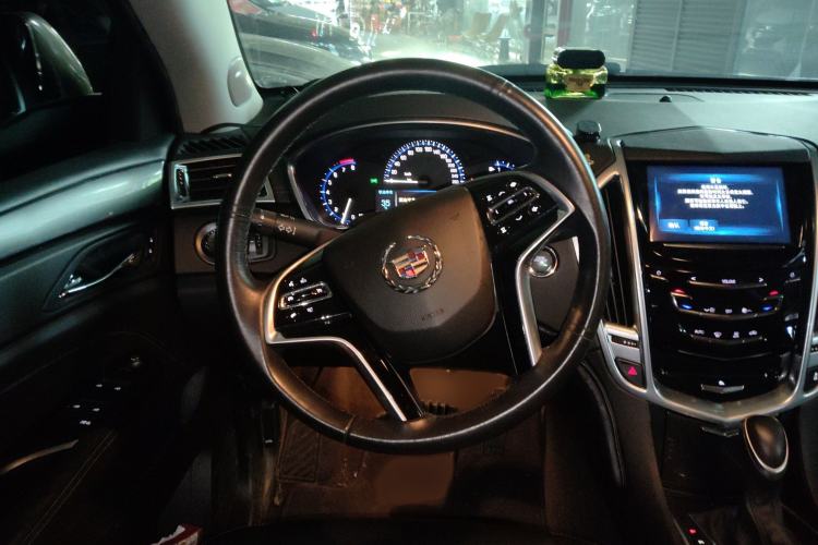 Used Cadillac SRX 2015 3.0L Comfort Version Steering Wheel