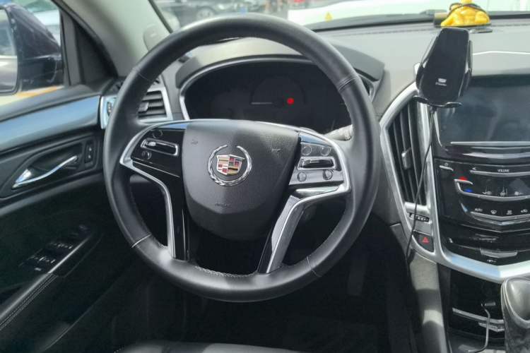 Used Cadillac SRX 2015 3.0L Comfort Version Steering Wheel