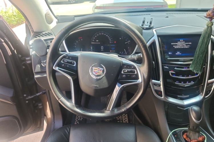 Used Cadillac SRX 2015 3.0L Comfort Version Steering Wheel