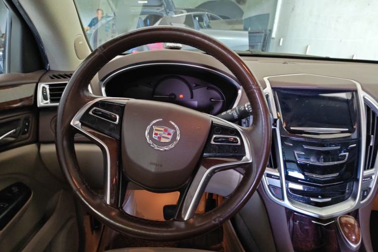 Used Cadillac SRX 2015 3.0L Flagship Model Steering Wheel