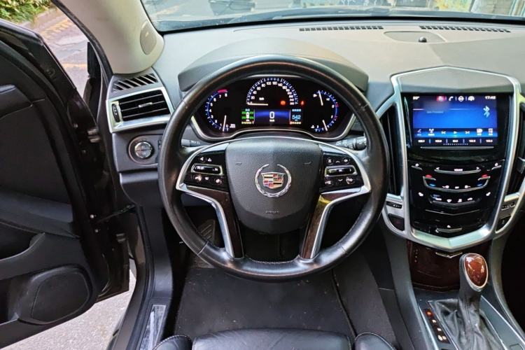 Used Cadillac SRX 2015 3.0L Elite Model Steering Wheel