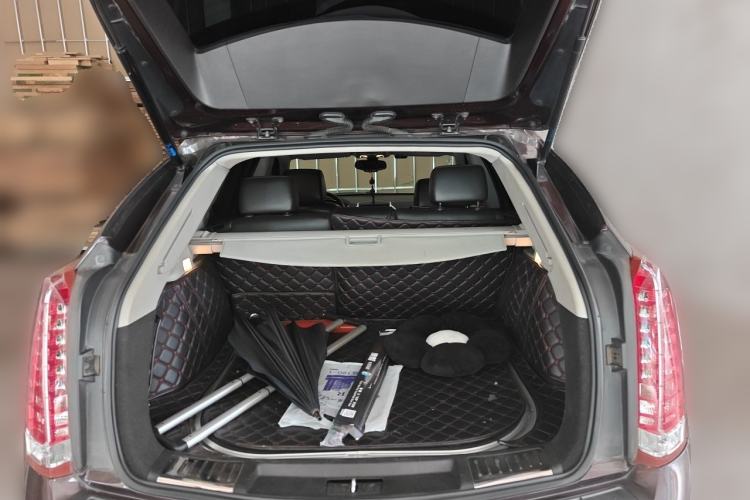 Used Cadillac SRX 2015 3.0L Elite Model Trunk