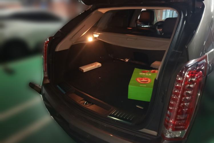 Used Cadillac SRX 2015 3.0L Comfort Version Trunk