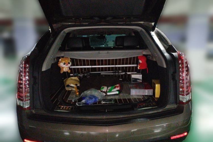 Used Cadillac SRX 2015 3.0L Elite Model Trunk