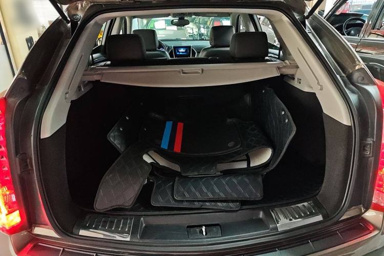 Used Cadillac SRX 2015 3.0L Comfort Version Trunk