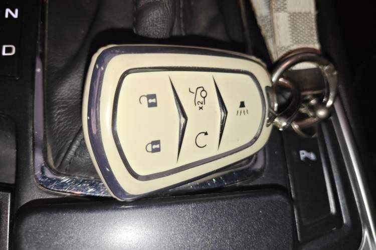 Used Cadillac SRX 2015 3.0L Elite Model Vehicle Key