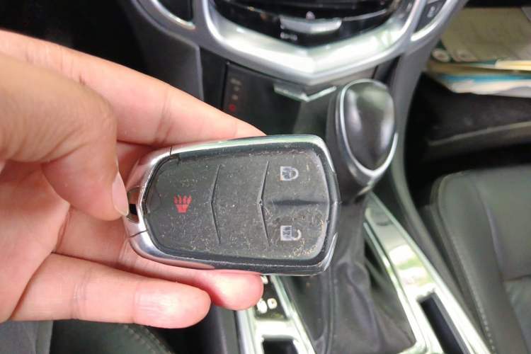 Used Cadillac SRX 2015 3.0L Comfort Version Vehicle Key