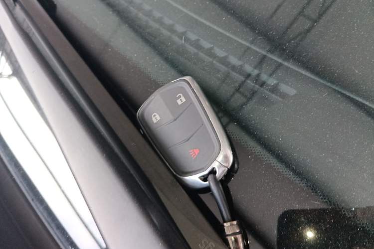 Used Cadillac SRX 2015 3.0L Comfort Version Vehicle Key