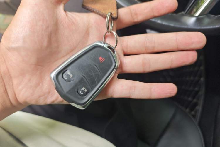 Used Cadillac SRX 2015 3.0L Comfort Version Vehicle Key